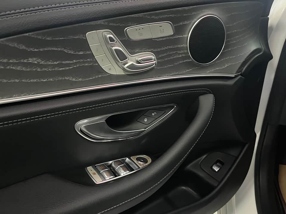 Mercedes-Benz E-class Mercedes-Benz E-class
