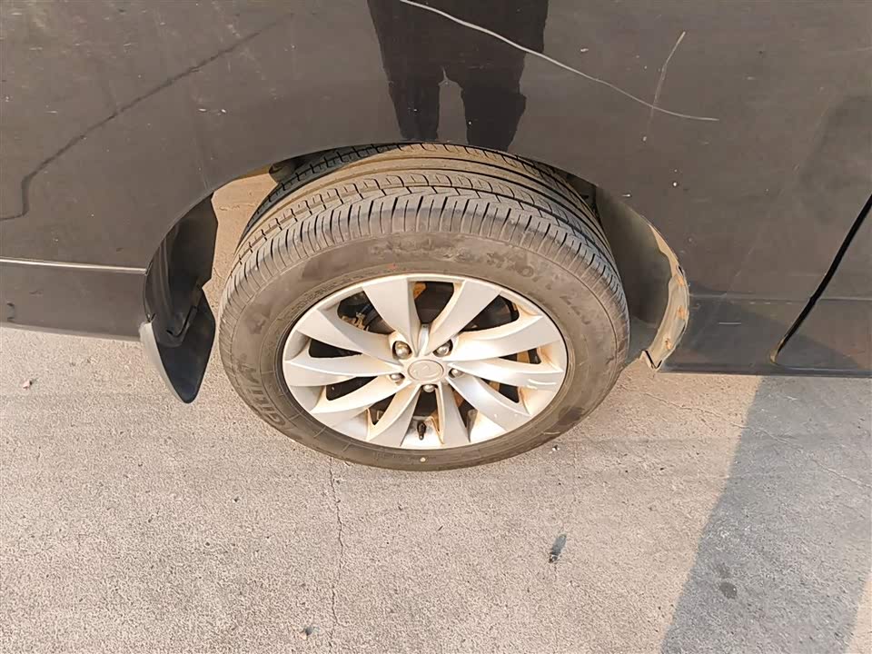 Forthing Popular CM7