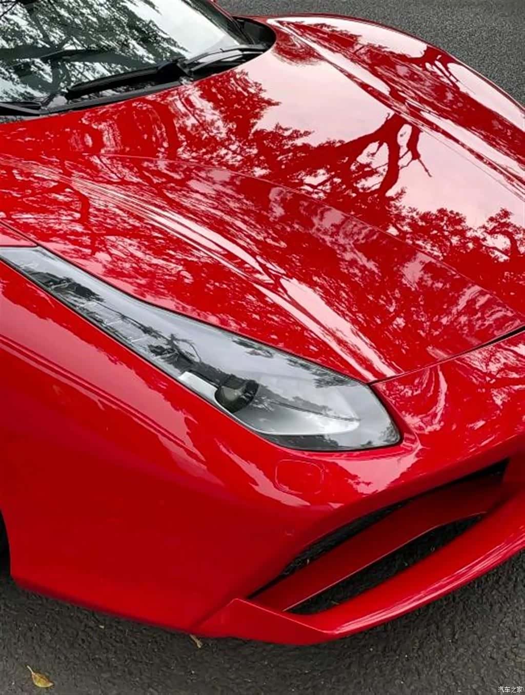 Ferrari 488, 2016 4