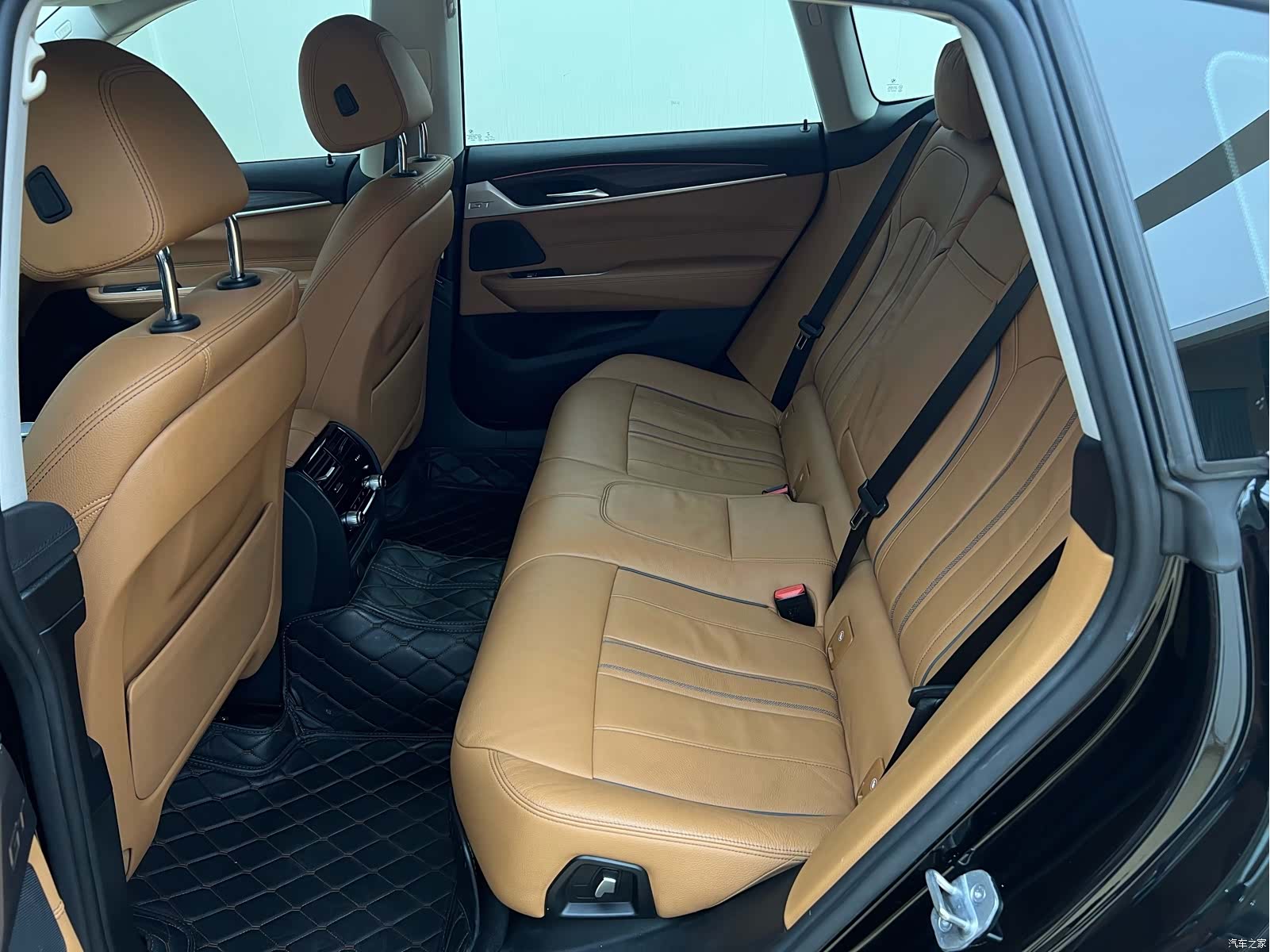BMW 6 Series GT, 2019 11