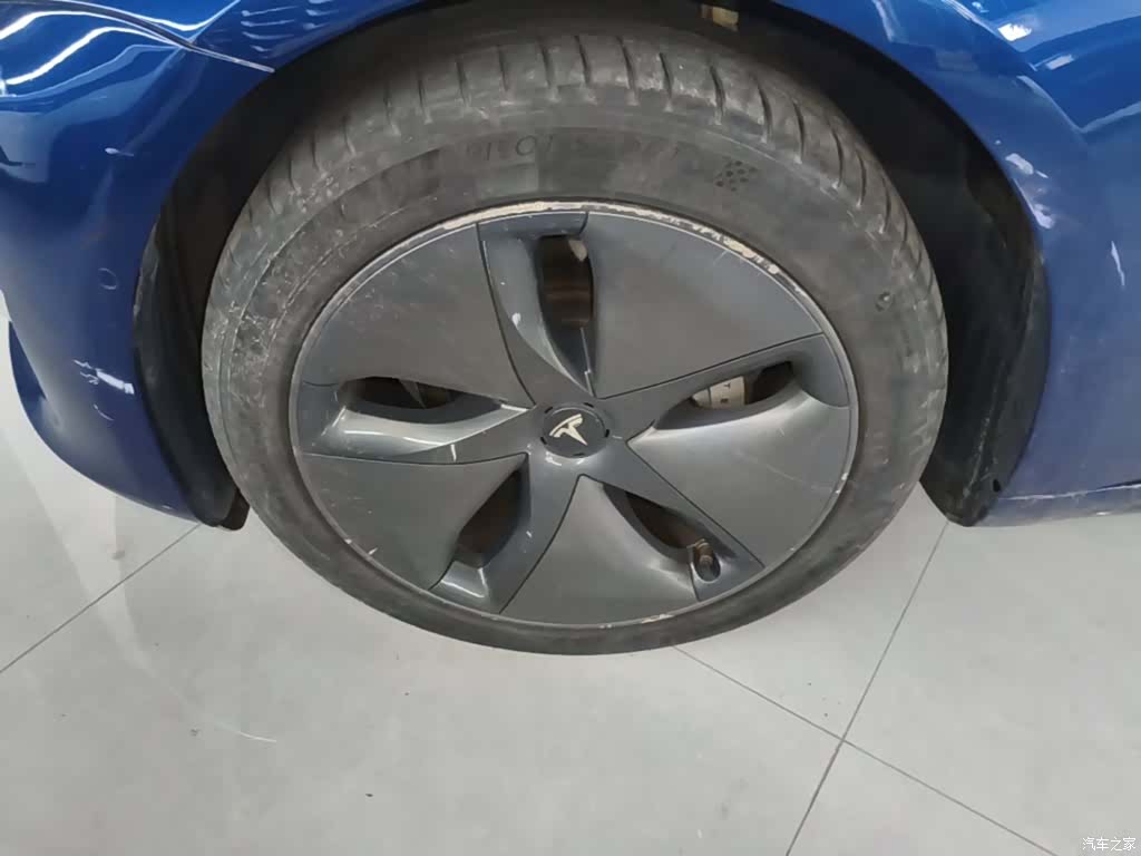 Tesla Model 3, 2019 23