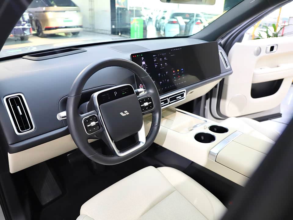 Li Auto Ideal L6