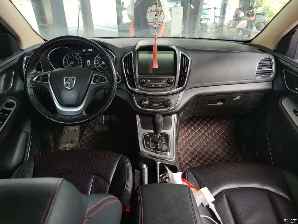 Wuling 560, 2017 все фото