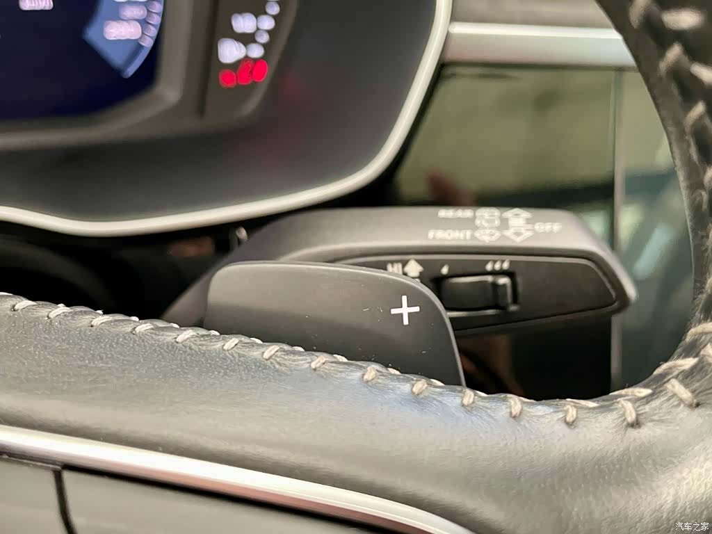 Audi Q3, 2021 16