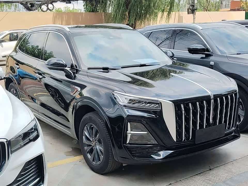 Hongqi HS5