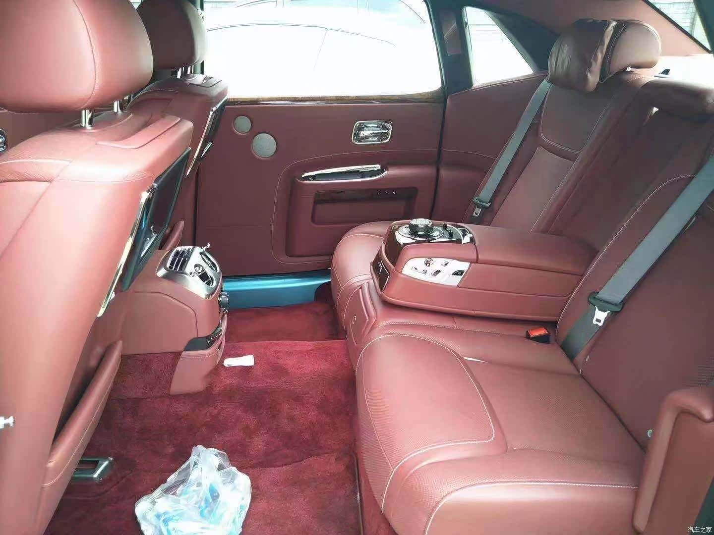 Rolls-Royce Ghost, 2020 7