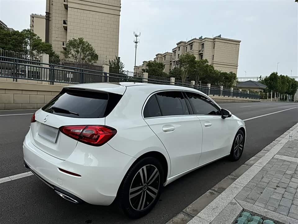 Mercedes-Benz Class A Mercedes-Benz Class A