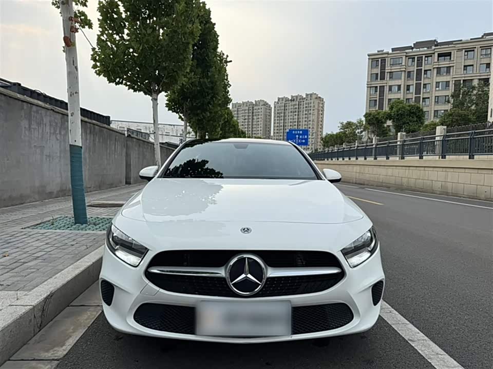 Mercedes-Benz Class A Mercedes-Benz Class A
