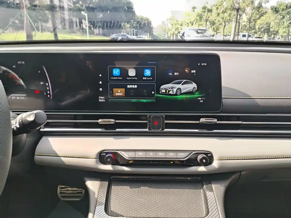 Trumpchi Shadow Leopard