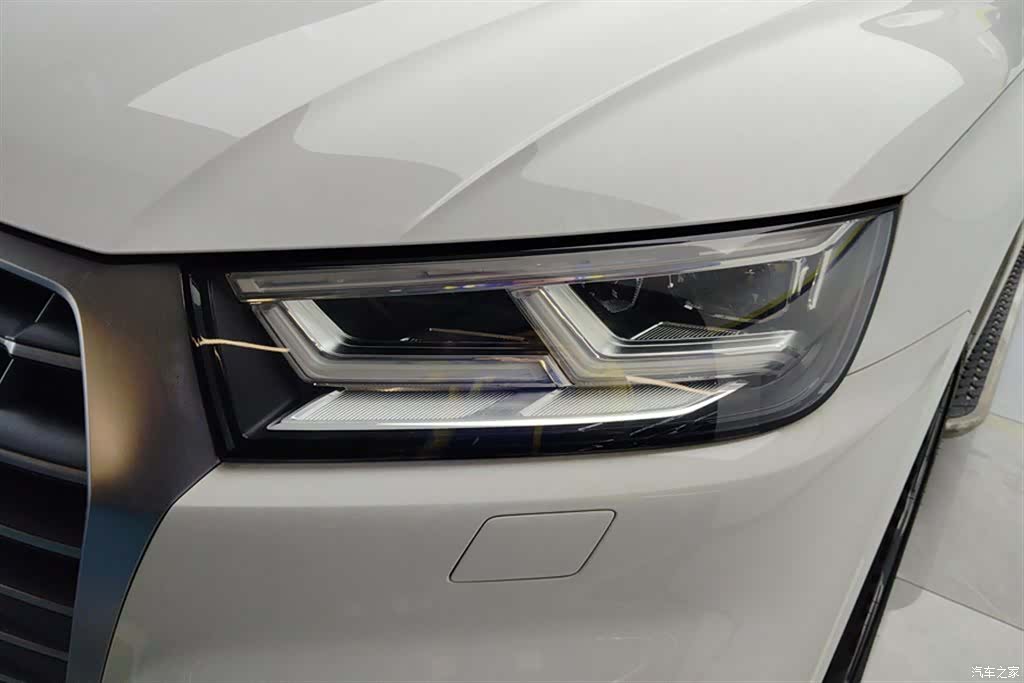Audi Q5L, 2021 все фото