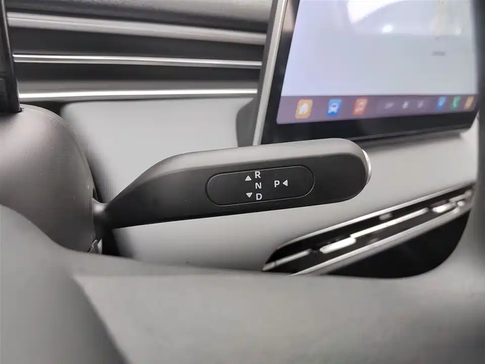 Dongfeng Nammi Nano 01