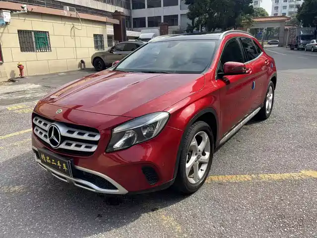 Mercedes-Benz GLA 2019 — купить из Китая под заказ
