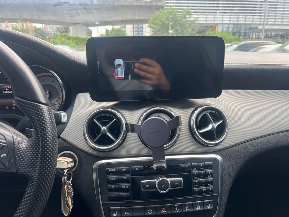 Mercedes-Benz GLA Mercedes-Benz GLA