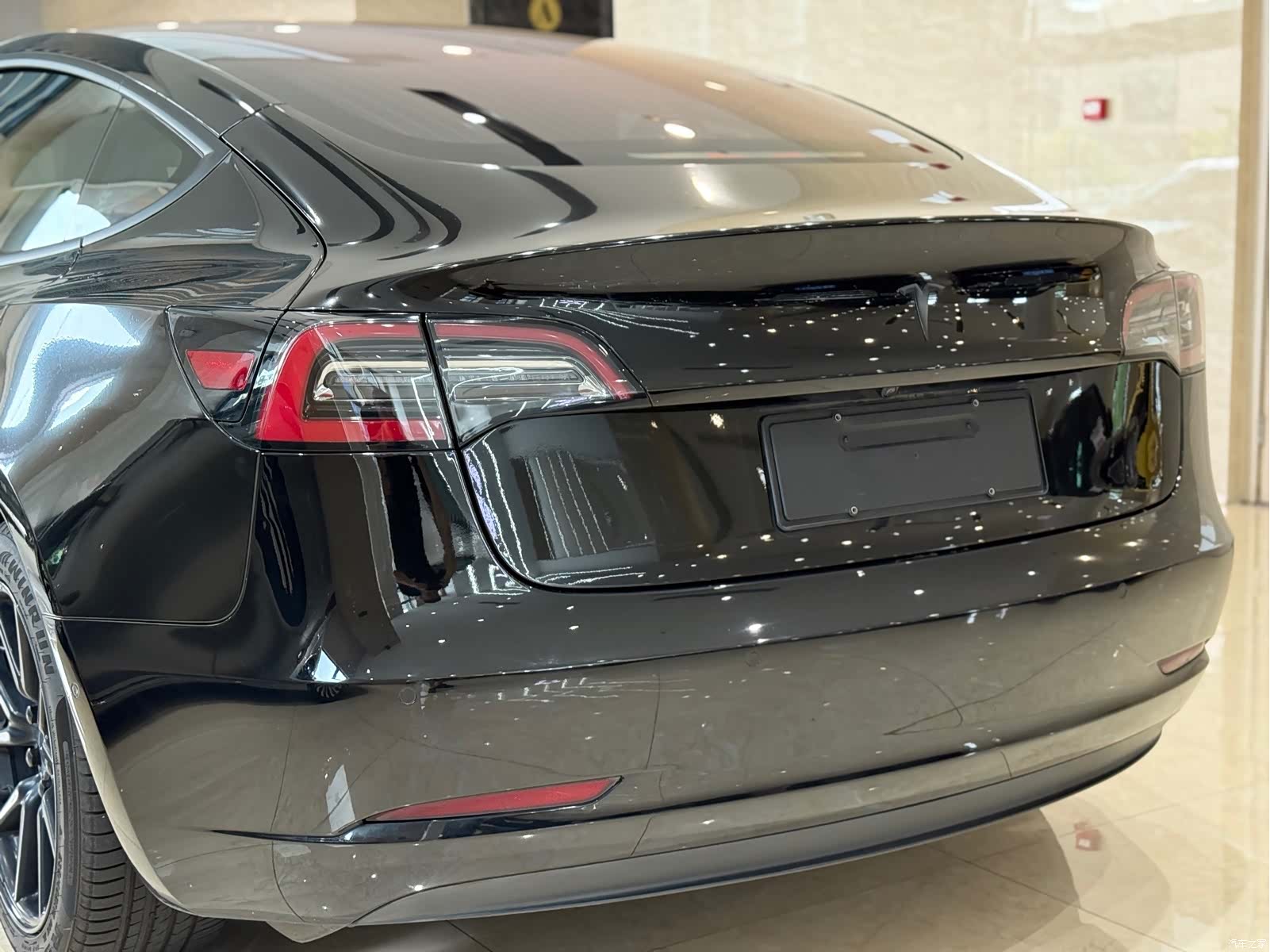 Tesla Model 3, 2019 16