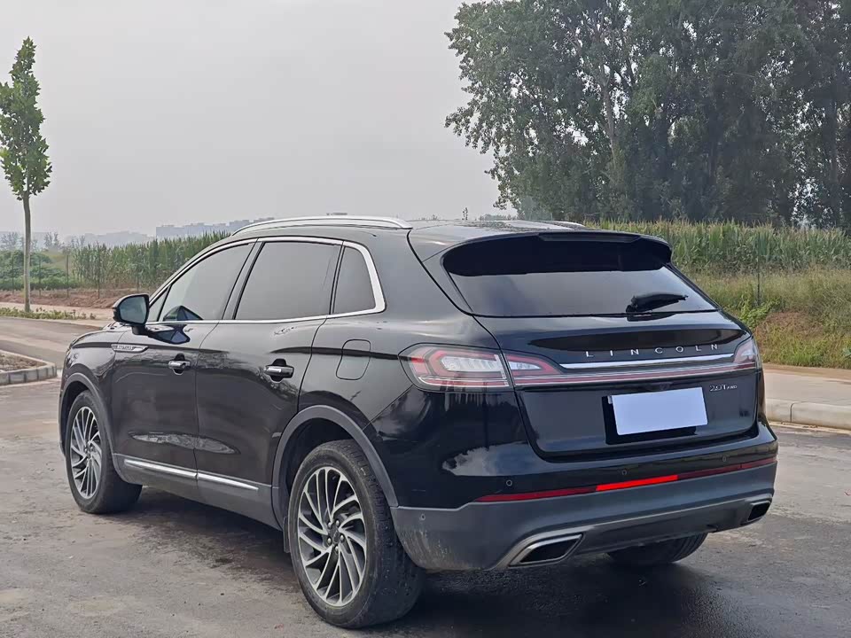 Lincoln Navigator