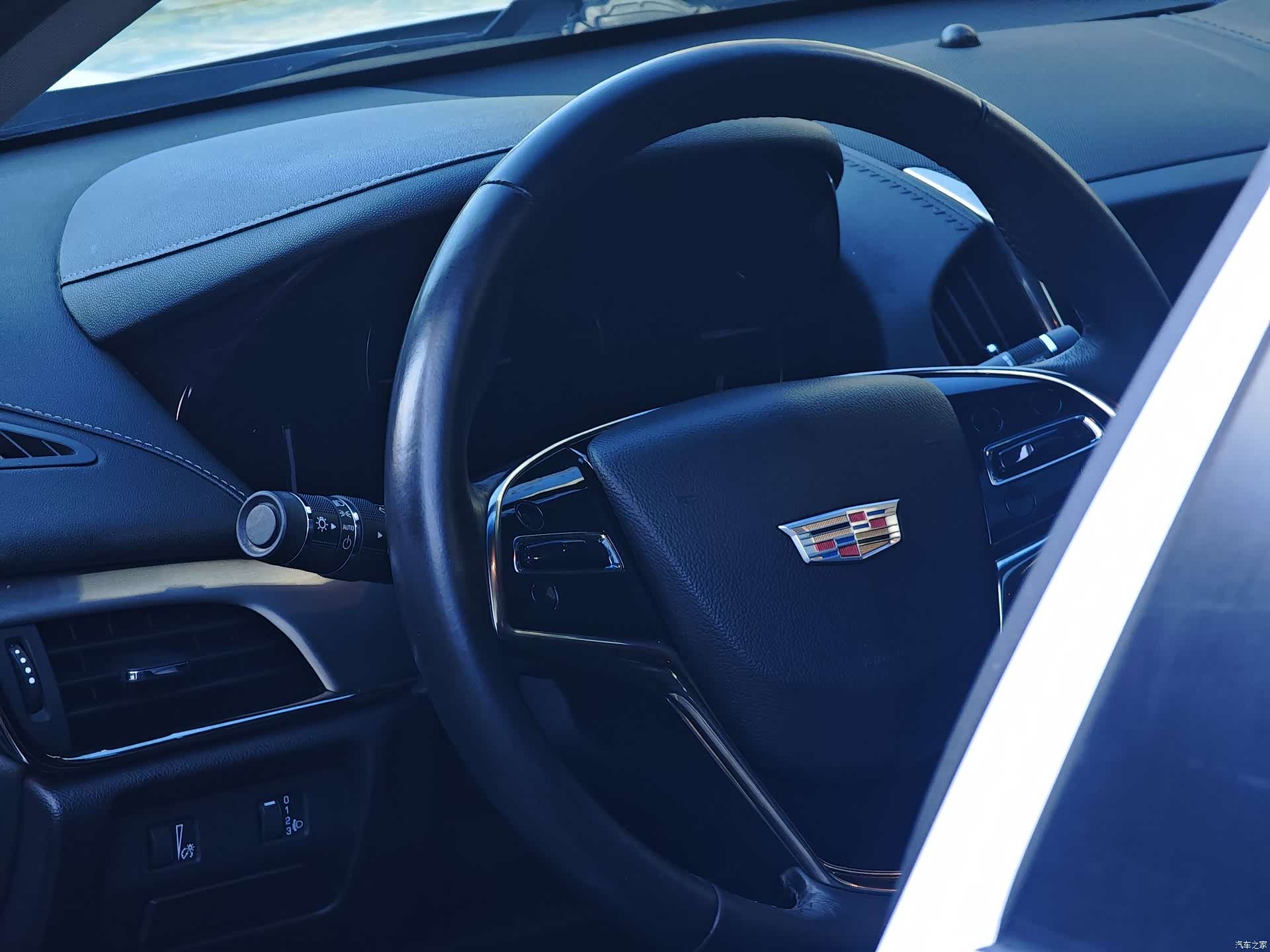 Cadillac ATS-L, 2017 11