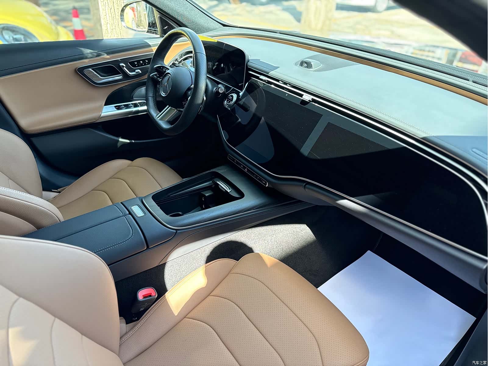 Mercedes-Benz E-Class, 2024 17