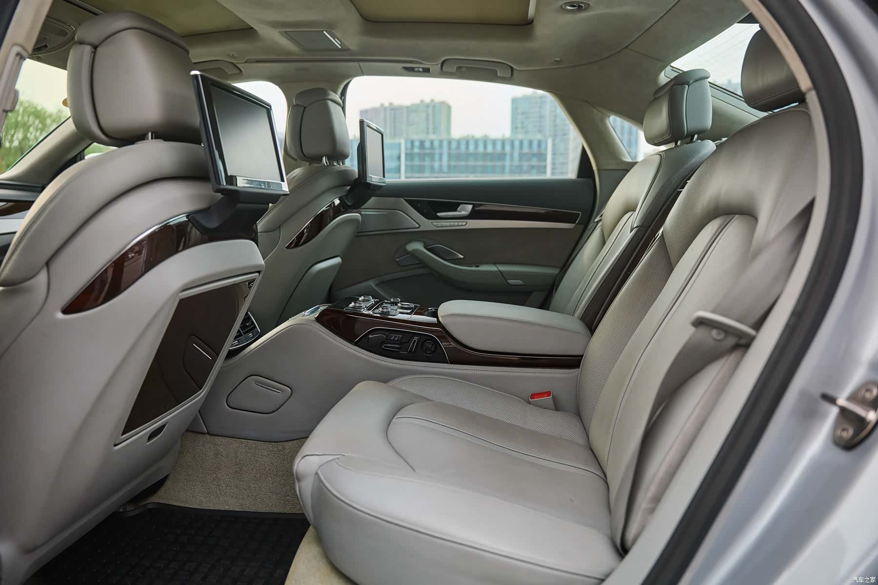 Audi A8L, 2015 18