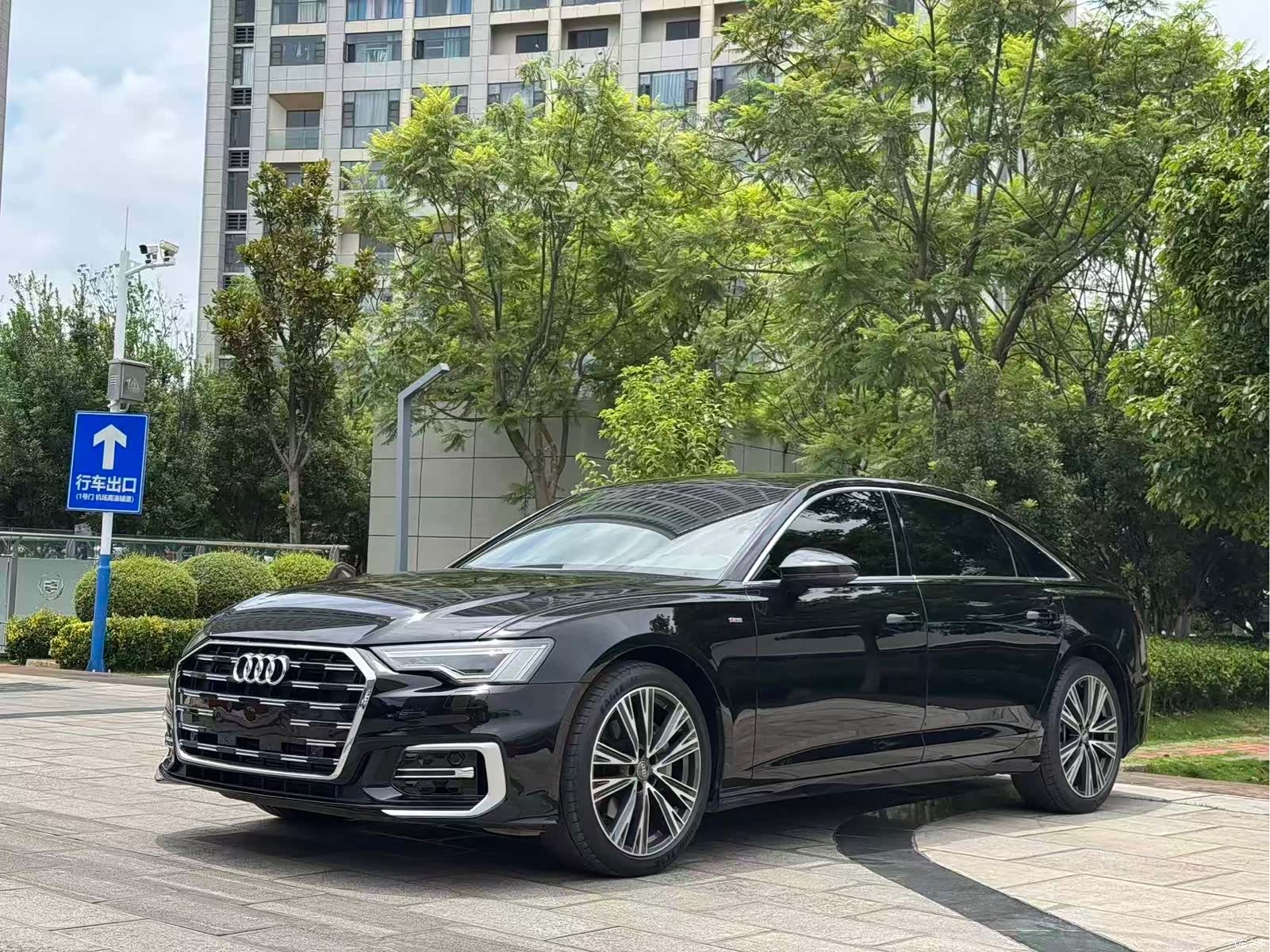 Audi A6L, 2022 1