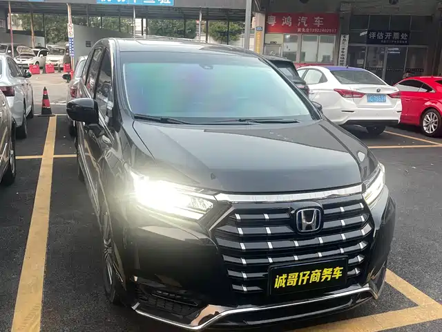 Honda Elysion 2023 — купить из Китая под заказ