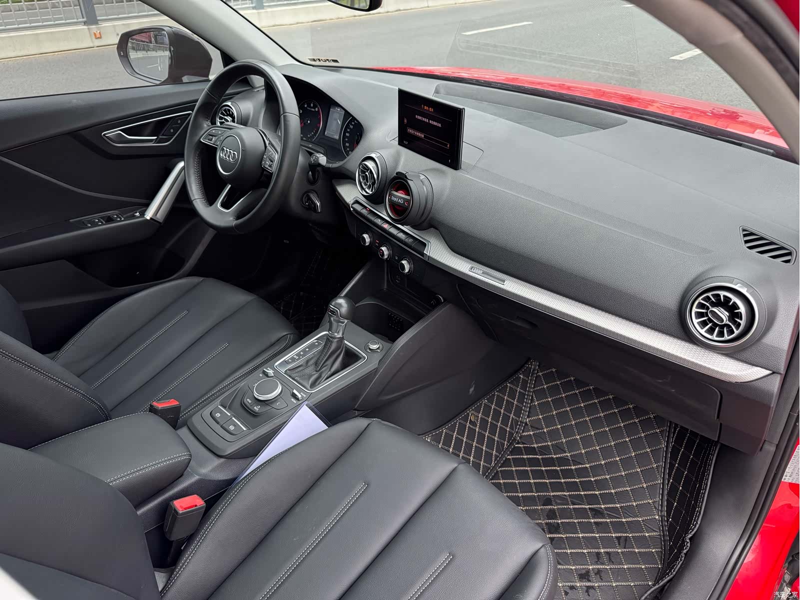 Audi Q2L, 2020 10