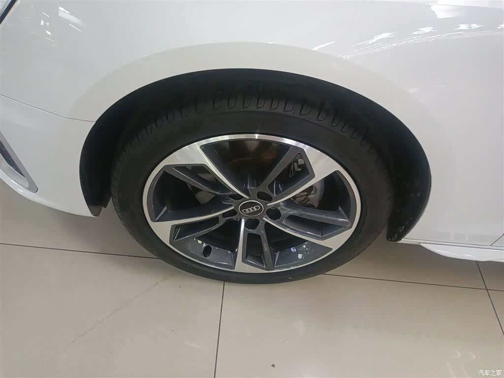 Audi A4L, 2024 23