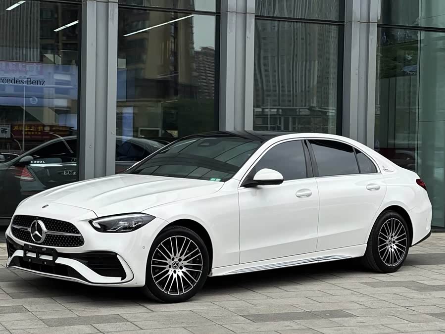 Mercedes-Benz C-Class 2025, фото 1