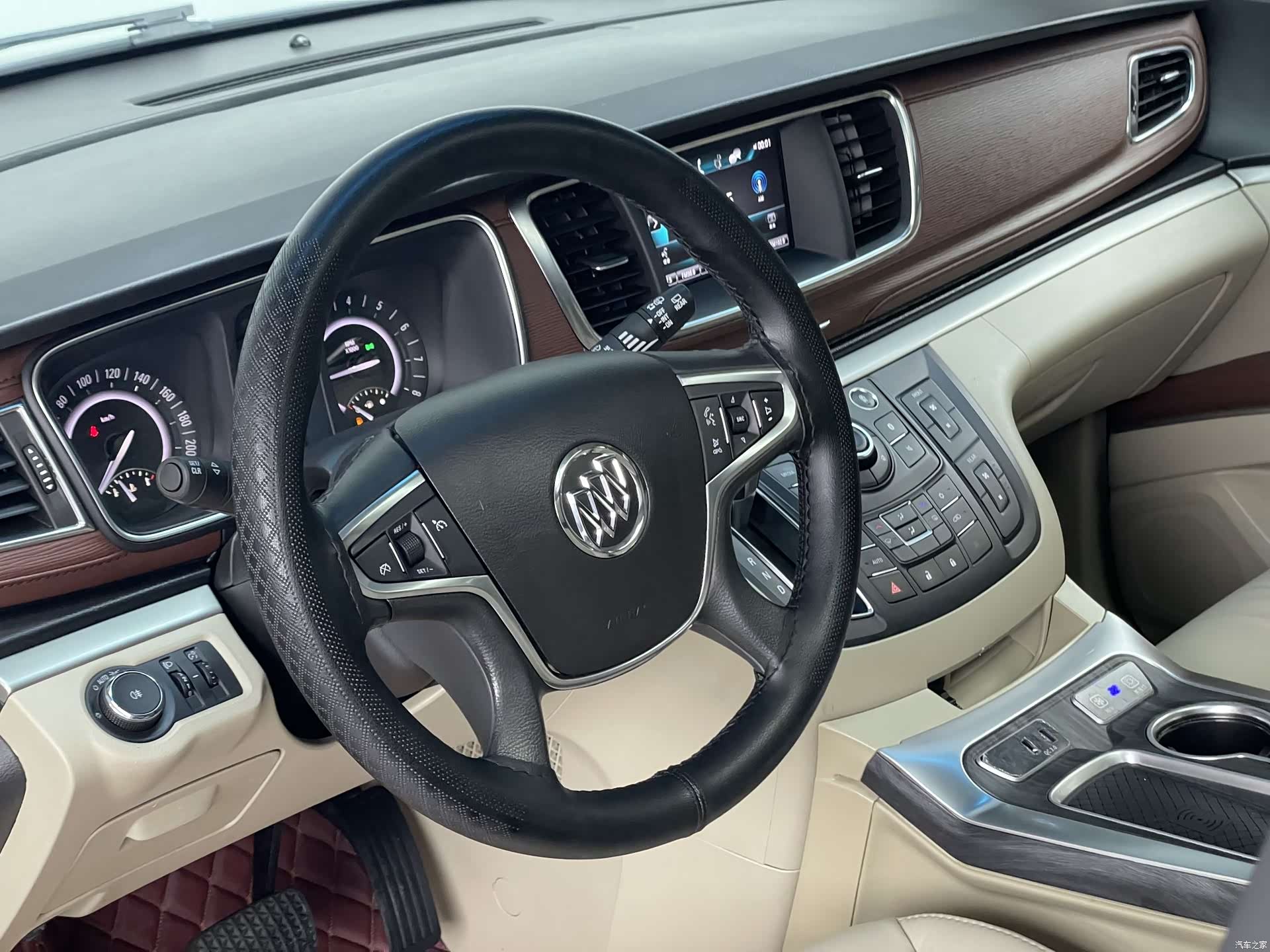 Buick GL8, 2020 12
