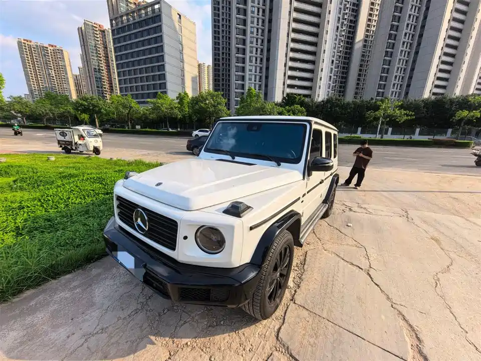 Mercedes-Benz G-class