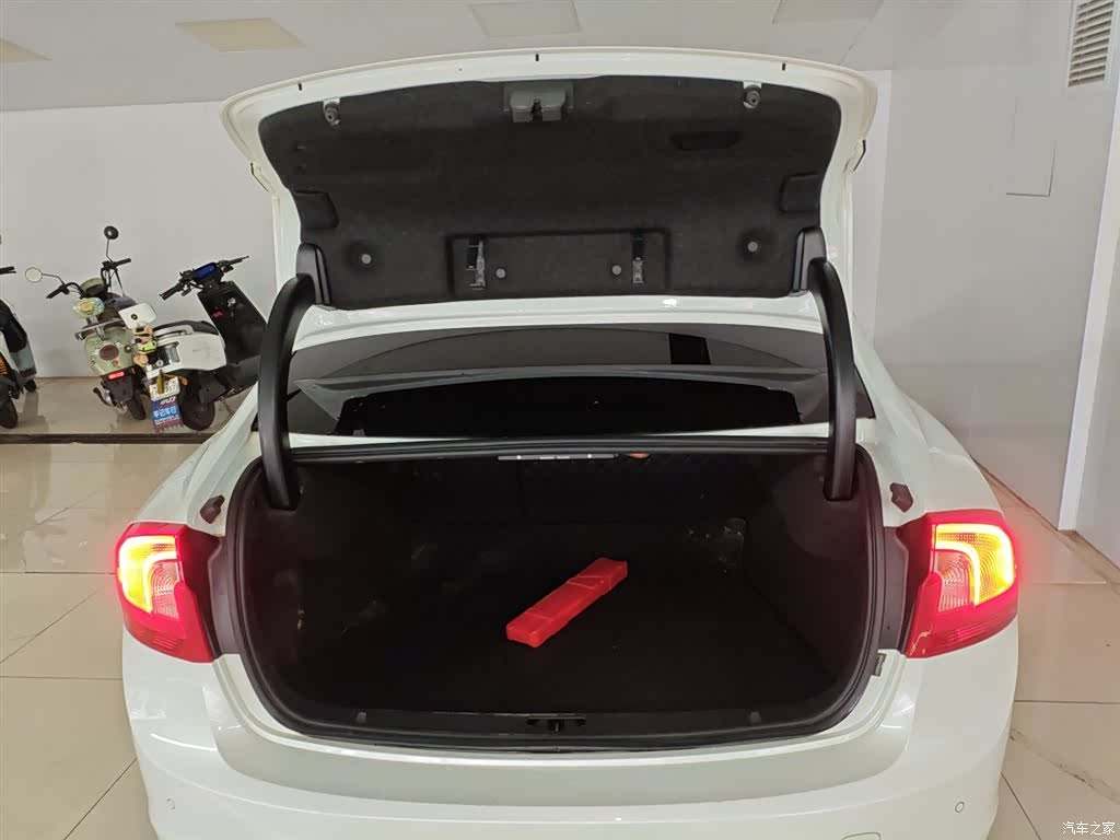 Volvo S60, 2020 19