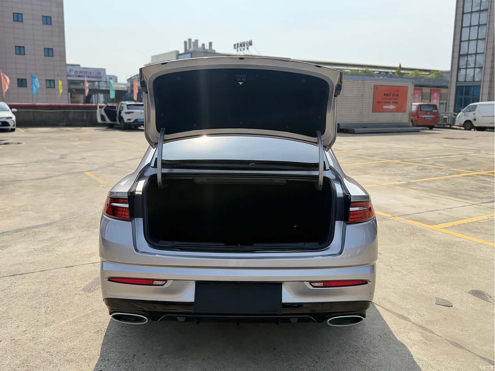 Geely Preface, 2022 11