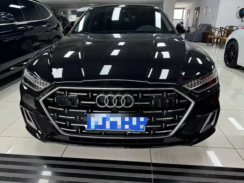 Audi A7L