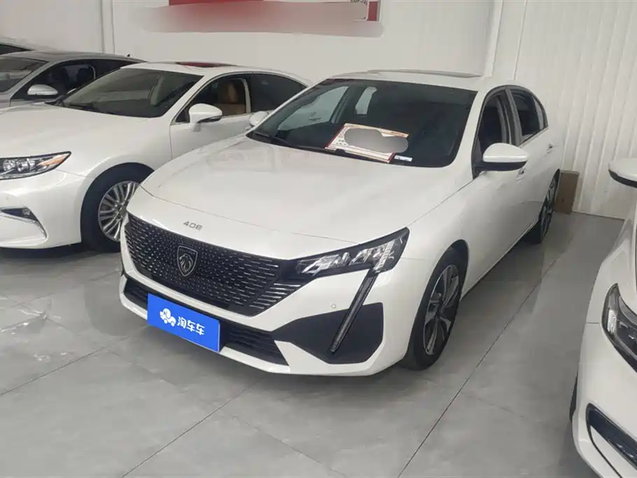 Peugeot 408
