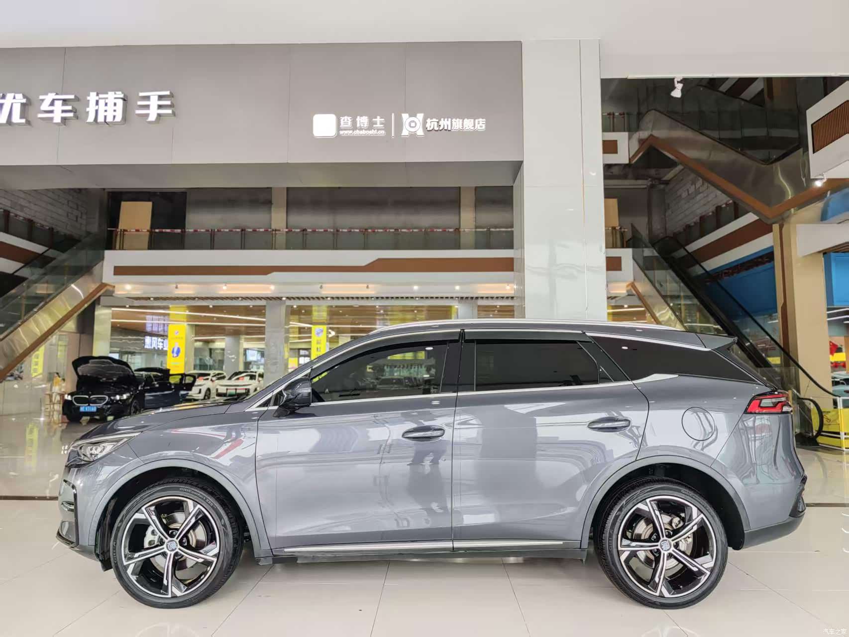 BYD Tang, 2022 все фото