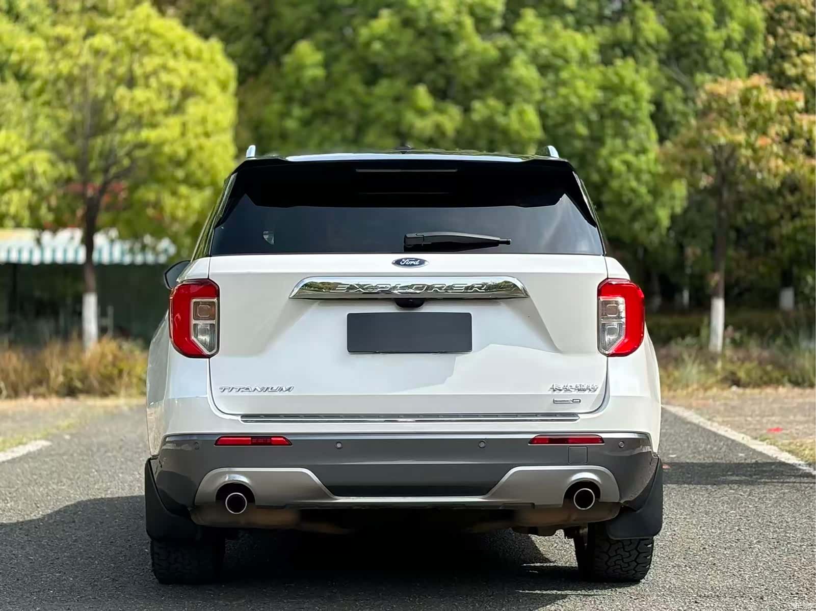 Ford Explorer, 2022 все фото