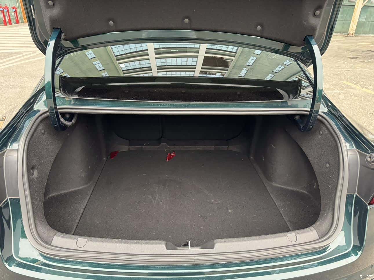Geely Preface, 2022 33