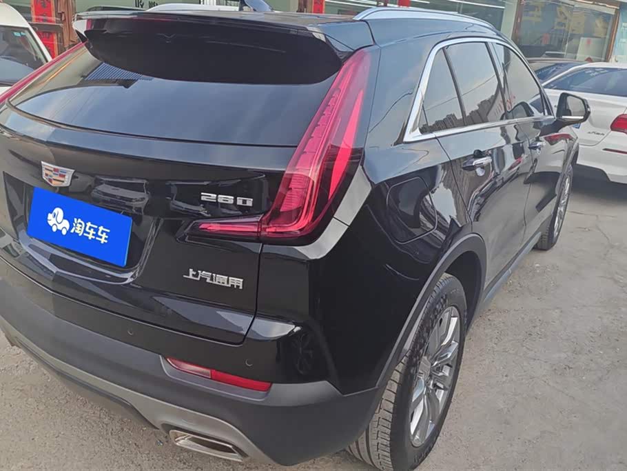 Cadillac XT4