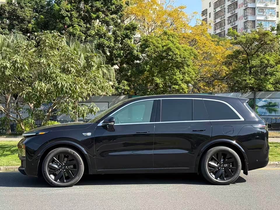 Li Auto Ideal L8