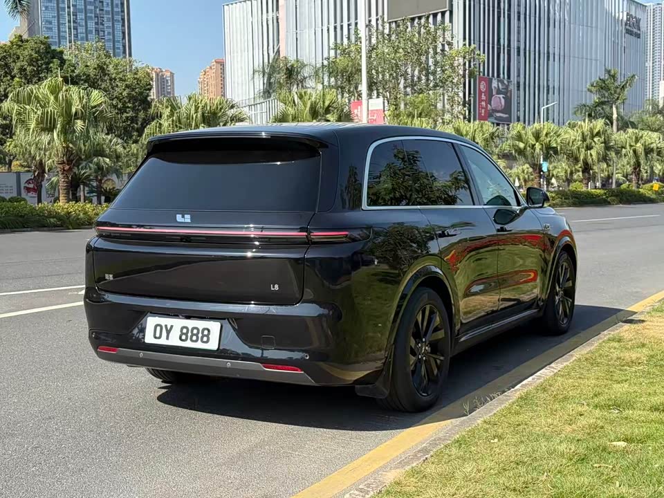 Li Auto Ideal L8