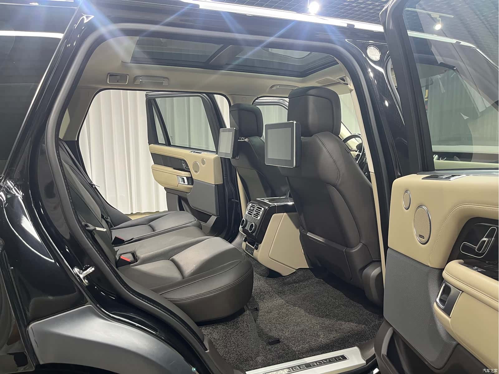 Land Rover Range Rover, 2022 11