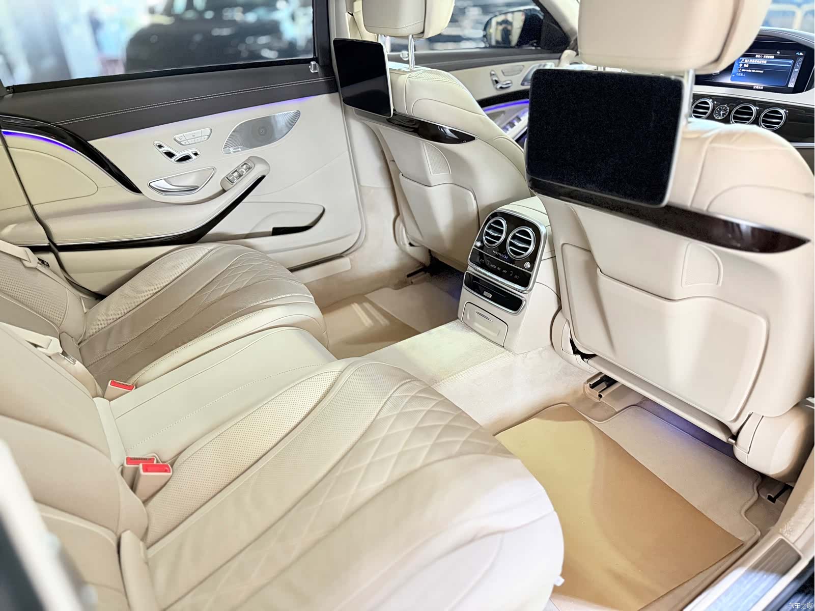 Maybach S-Class, 2020 12