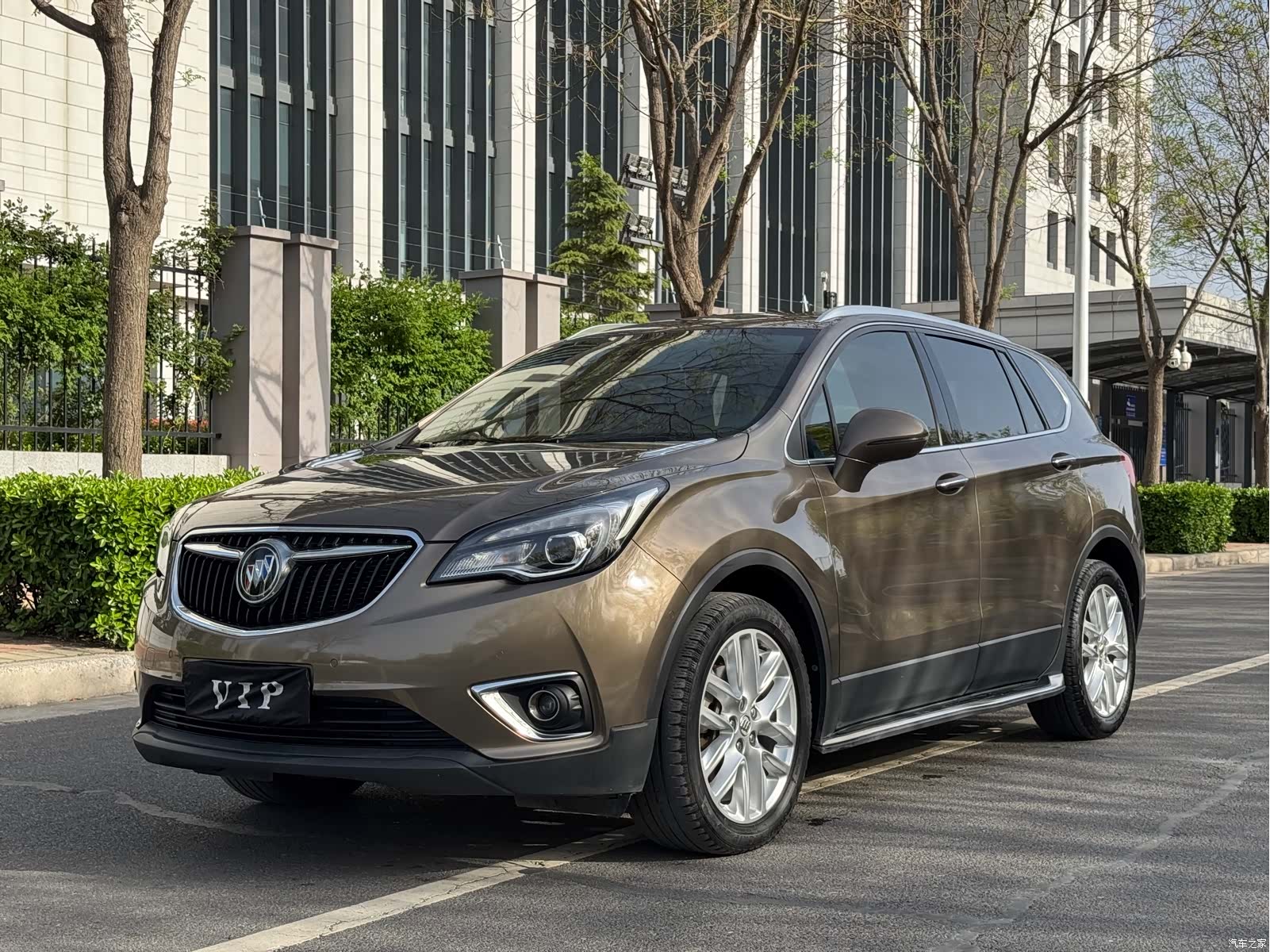 Buick Envision Plus, 2020 1