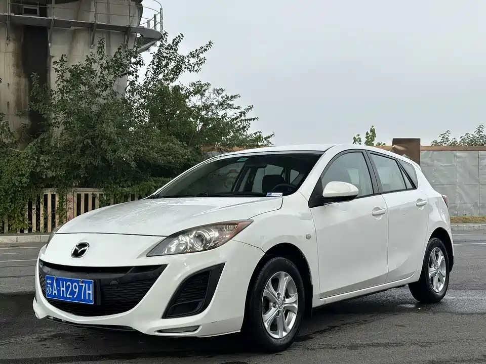 Mazda 3 star Cheng