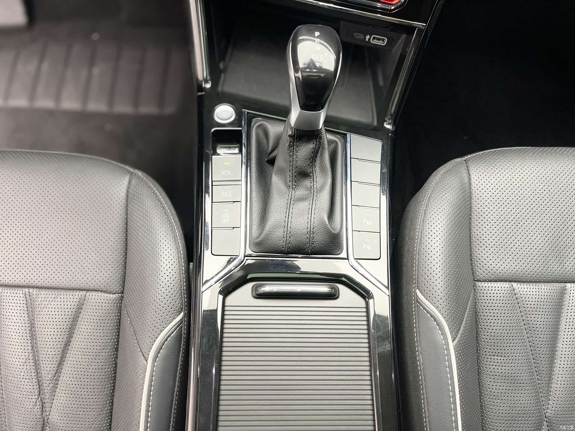 Volkswagen Passat, 2022 23
