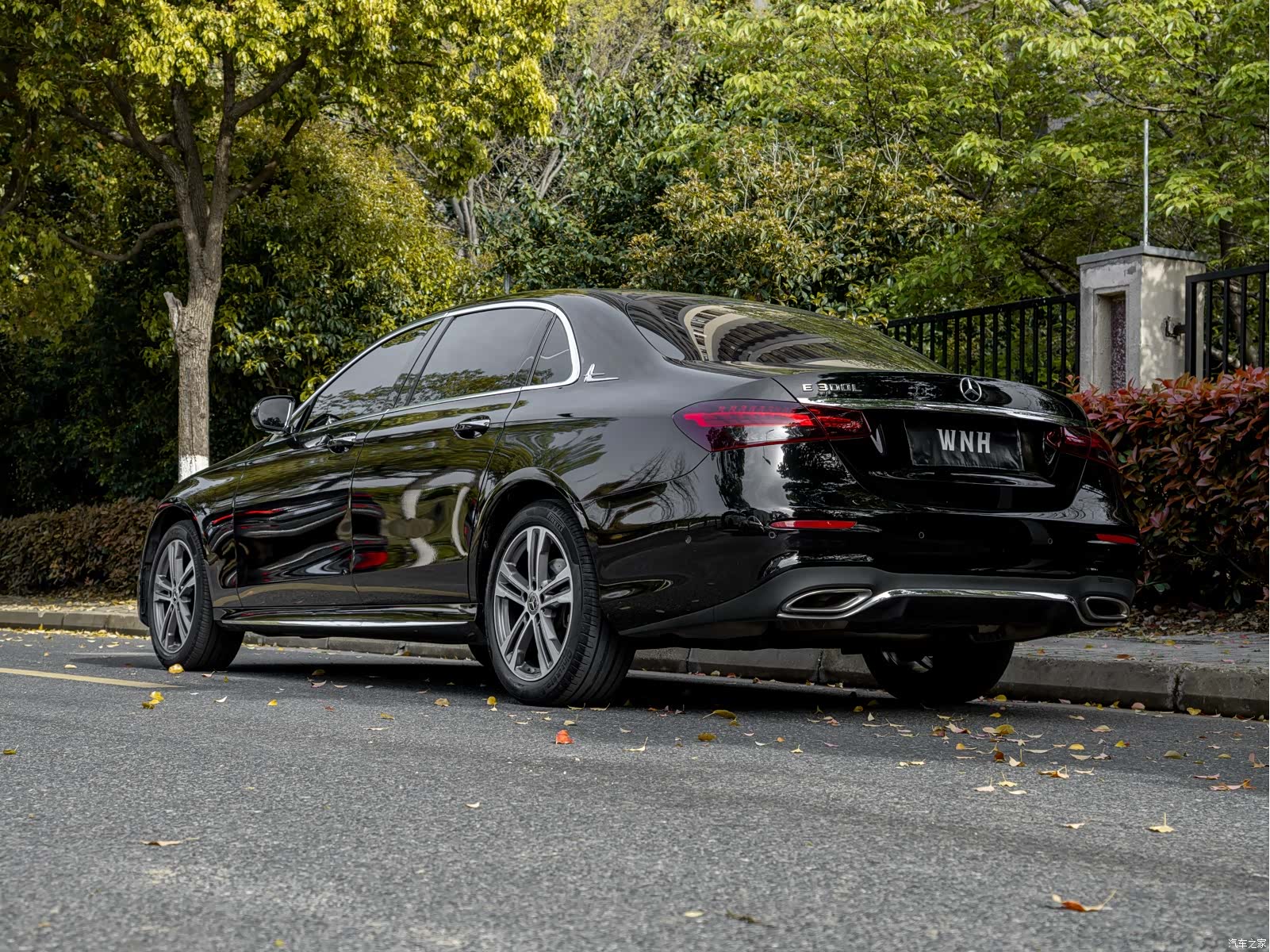 Mercedes-Benz E-Class, 2022 все фото