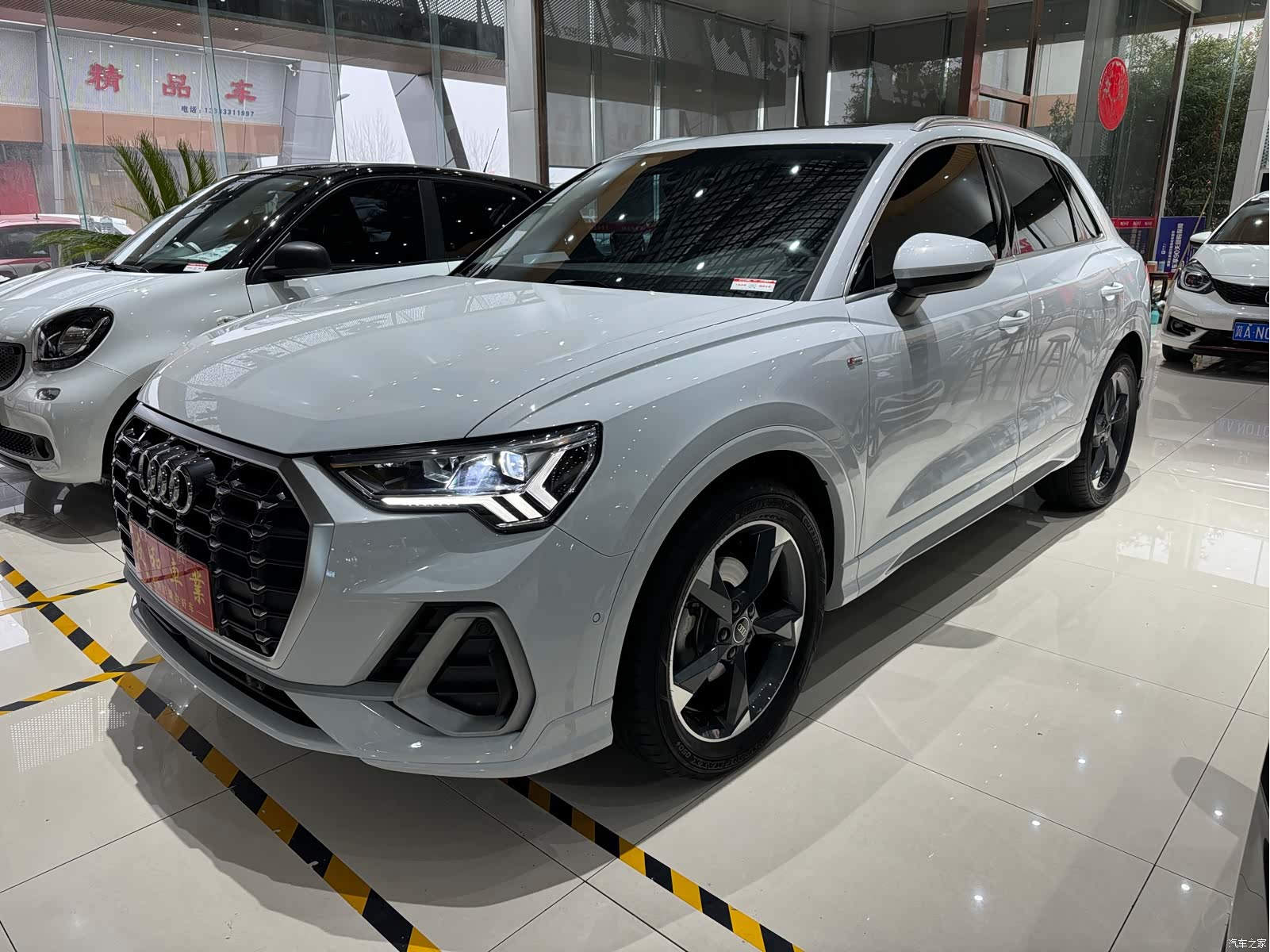 Audi Q3, 2023 1