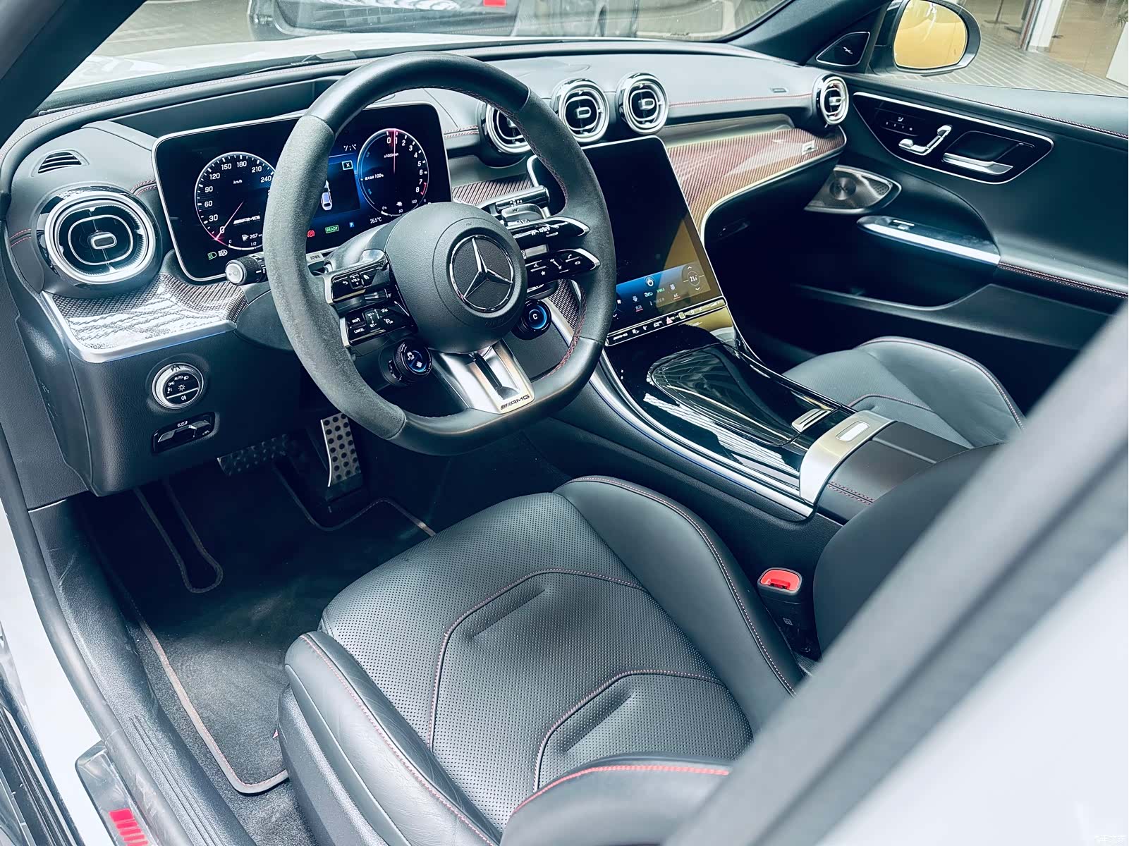 Mercedes-Benz C-Class, 2025 9