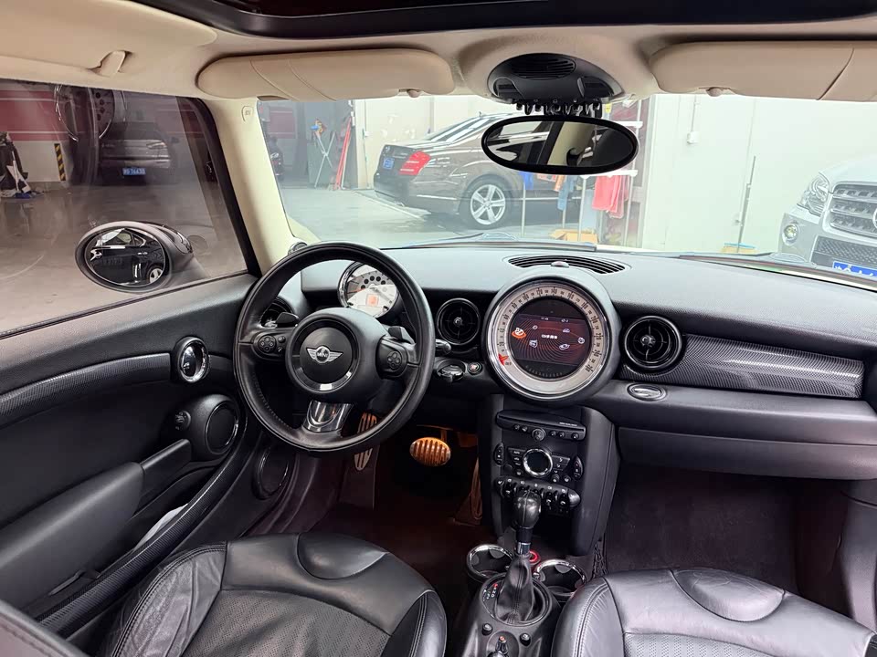 MINI MINI