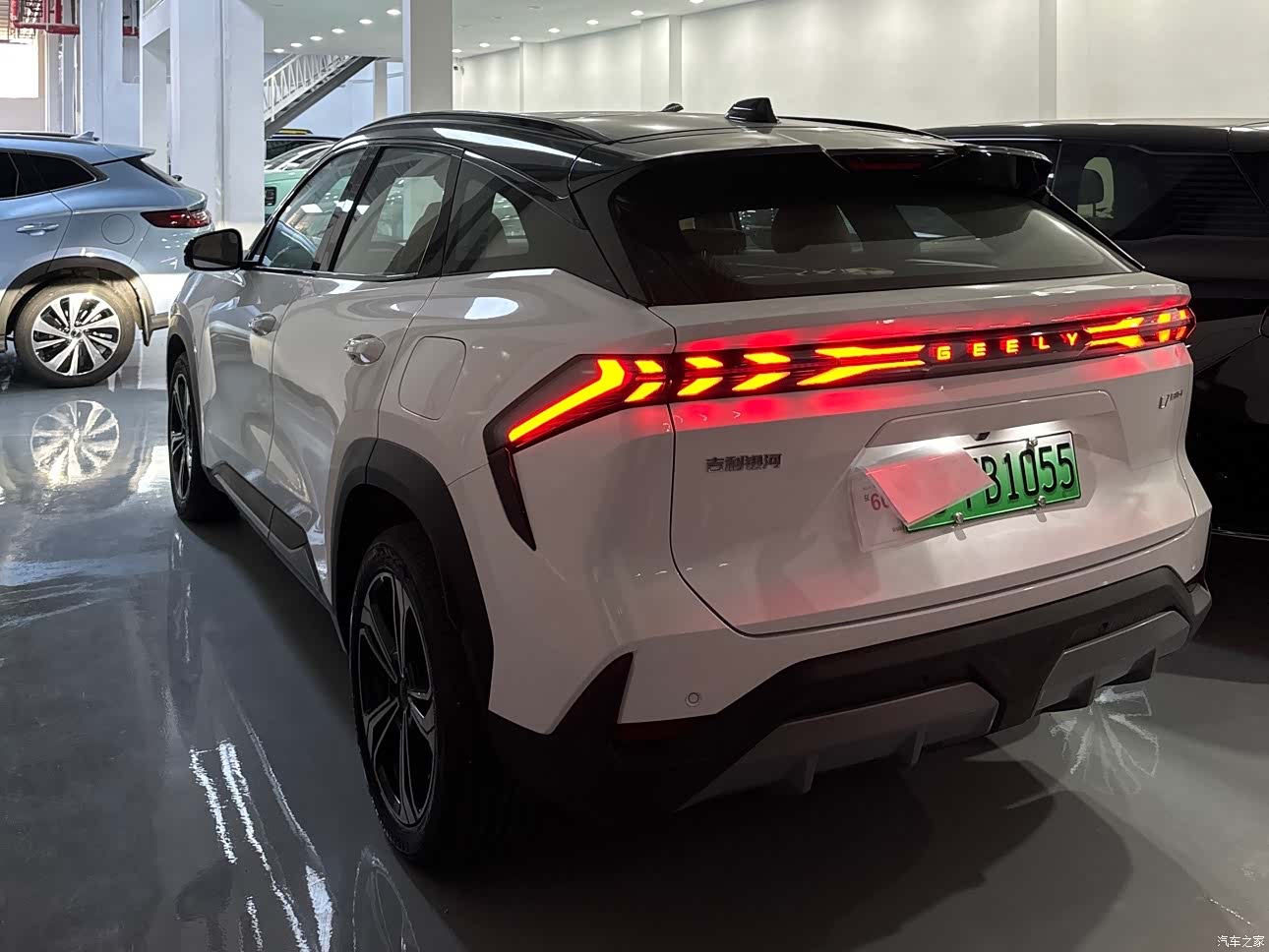 Geely Galaxy L7, 2025 13