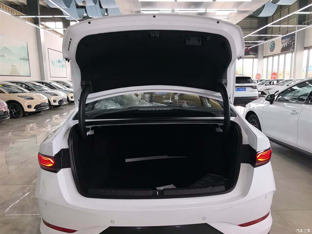BYD Qin, 2026 19